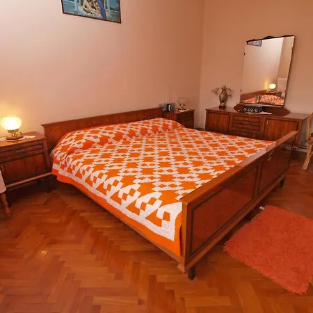 Apartment Fuer 6 Personen Ca 90 Qm In Pula, Istrien Istrische Riviera